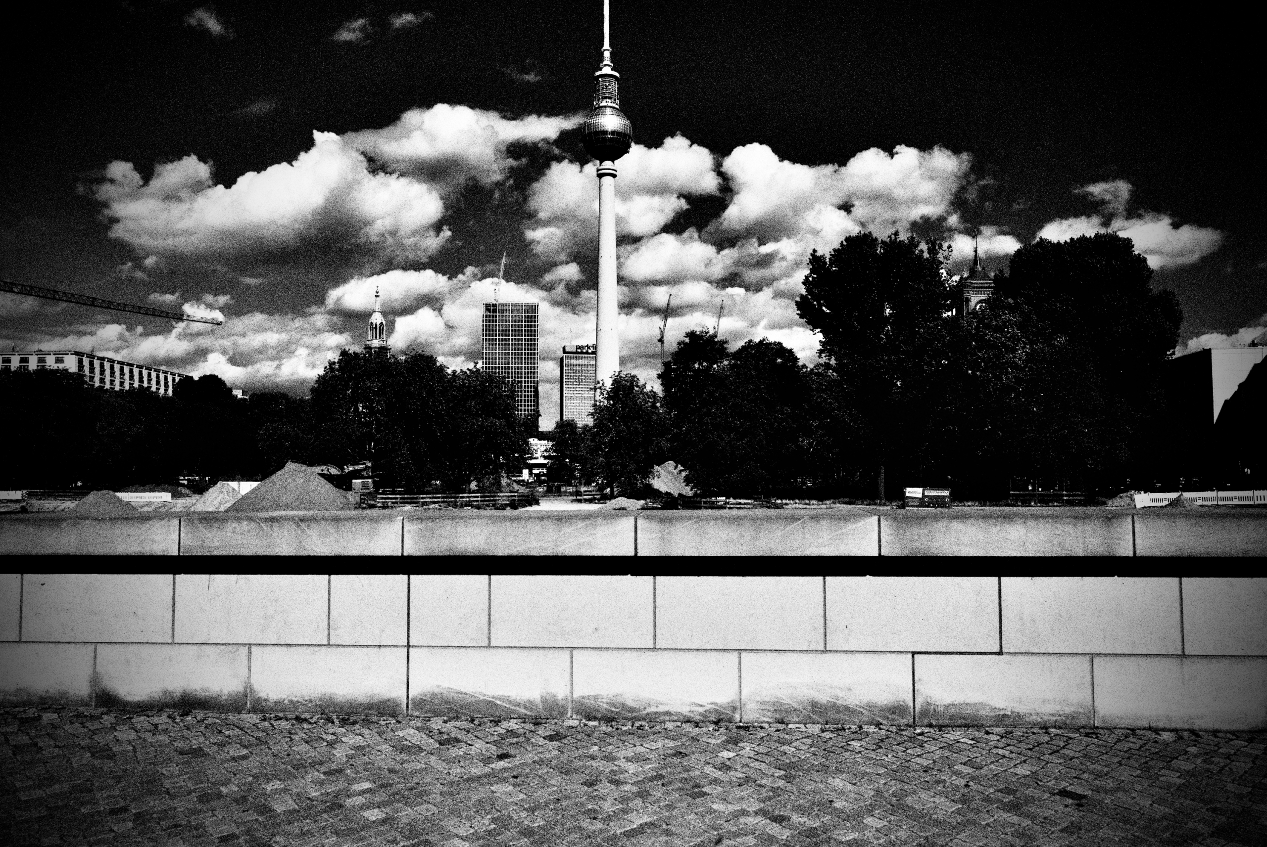 Sascha Büttner Leica Fotografie Berlin Dérive! (2026)